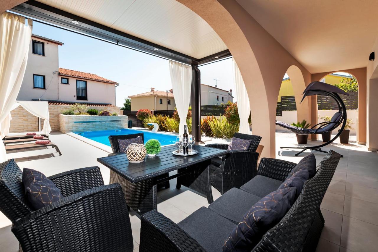Apartment St. Antonio ロヴィニ エクステリア 写真